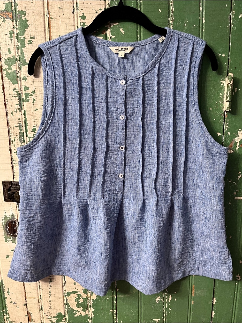 Max Studio Chambray Pintuck Sleeveless Button Front Top  Size Large